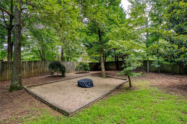 2805 Crestwicke Drive NW, Kennesaw, GA 30152
