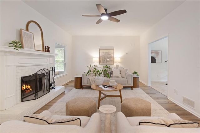2805 Crestwicke Drive NW, Kennesaw, GA 30152