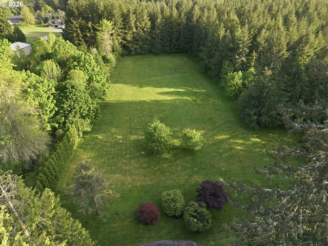 19567 S HENRICI Rd, Oregon City, OR 97045