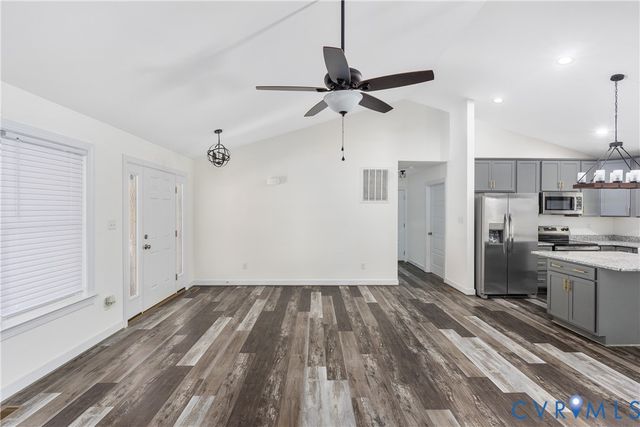 600 Signboard Rd, Louisa, VA 23024