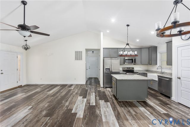 600 Signboard Rd, Louisa, VA 23024