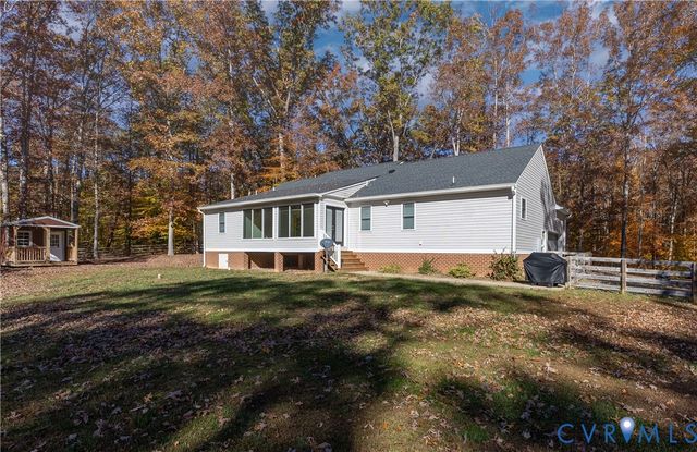 600 Signboard Rd, Louisa, VA 23024