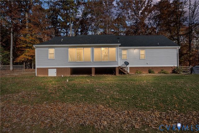 600 Signboard Rd, Louisa, VA 23024