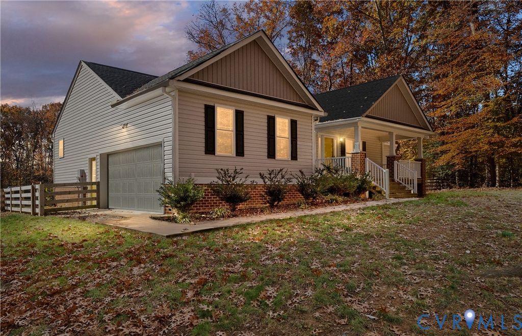 600 Signboard Rd, Louisa, VA 23024