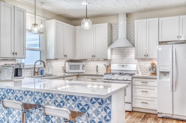 1524 Highway 159 W, Bellville, TX 77418