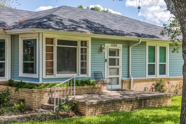 1524 Highway 159 W, Bellville, TX 77418