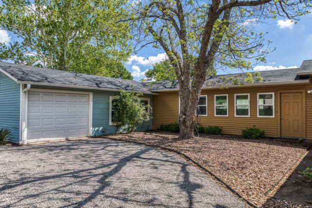 1524 Highway 159 W, Bellville, TX 77418