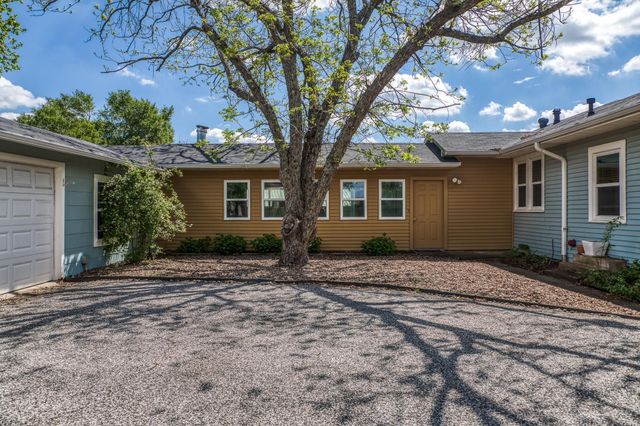 1524 Highway 159 W, Bellville, TX 77418