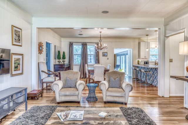 1524 Highway 159 W, Bellville, TX 77418