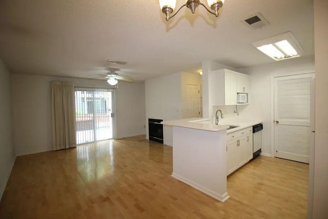 620 Granville Court, Sandy Springs, GA 30328