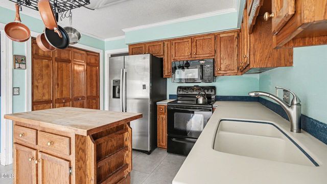 537 N Gurney Street, Burlington, NC 27215