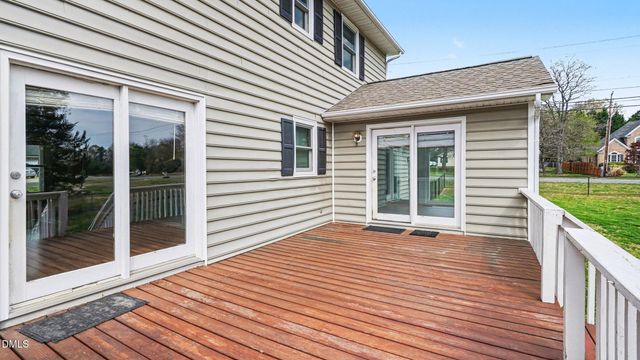 537 N Gurney Street, Burlington, NC 27215