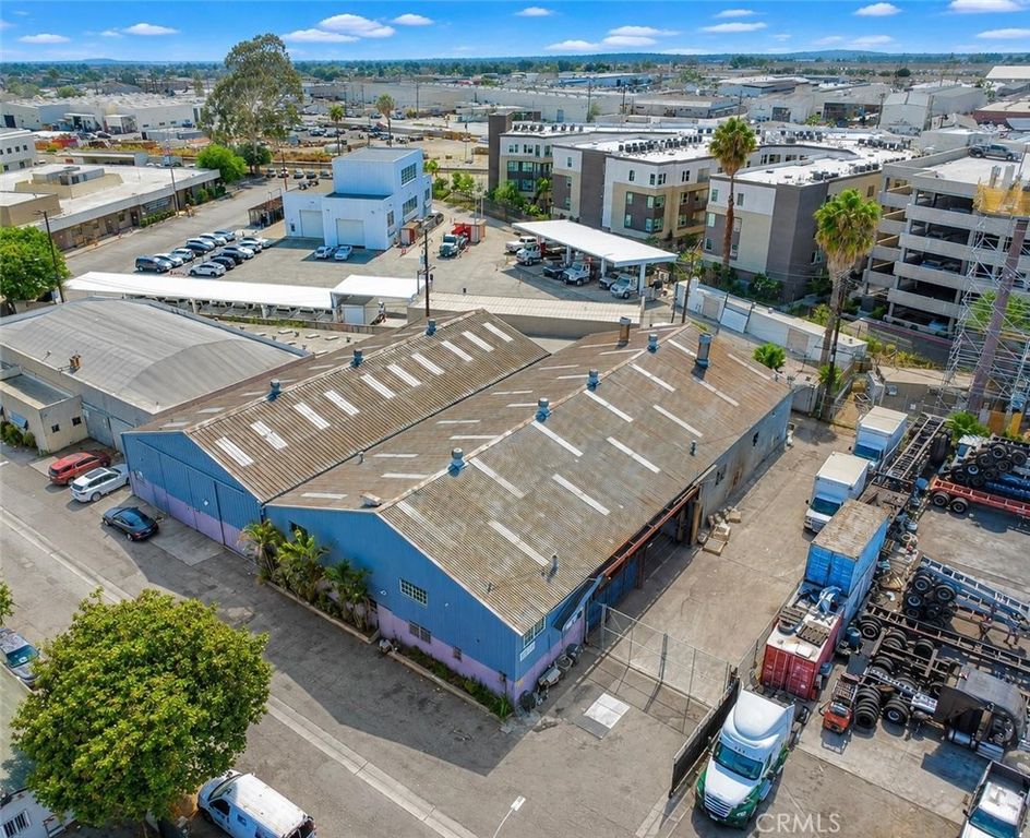 11001 Vulcan Street, South Gate, CA 90280 — exterior