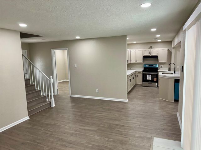 2906 Blueberry Lane, Pasadena, TX 77502