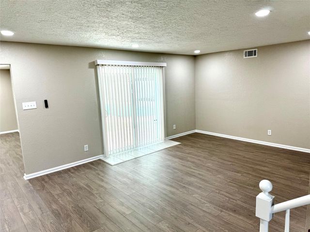 2906 Blueberry Lane, Pasadena, TX 77502