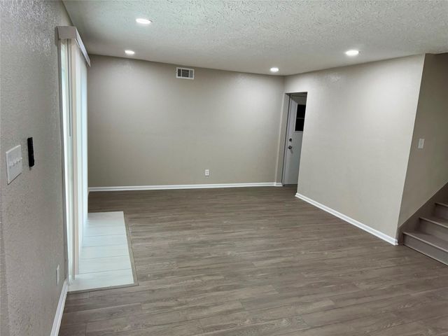 2906 Blueberry Lane, Pasadena, TX 77502