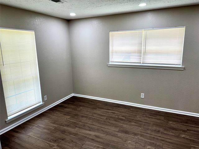 2906 Blueberry Lane, Pasadena, TX 77502