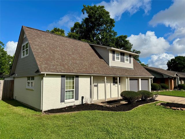 2906 Blueberry Lane, Pasadena, TX 77502
