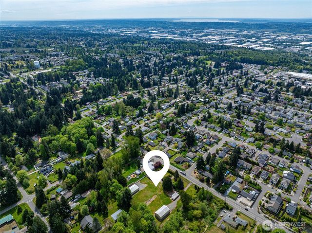 17830 116th Avenue SE, Renton, WA 98058