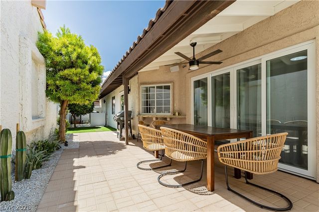 2117 Plaza Del Padre, Las Vegas, NV 89102