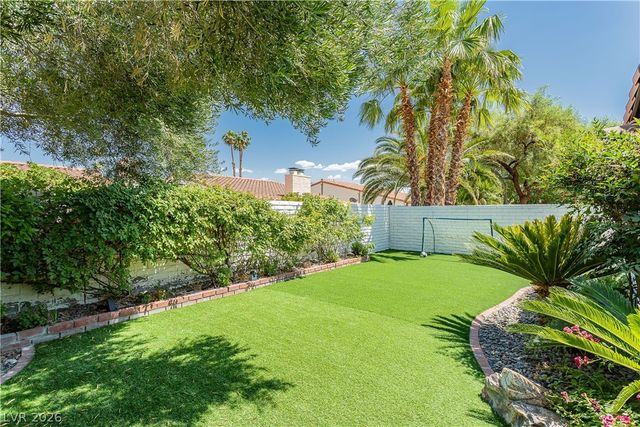 2117 Plaza Del Padre, Las Vegas, NV 89102