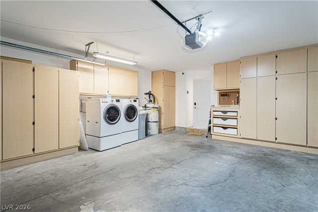 2117 Plaza Del Padre, Las Vegas, NV 89102