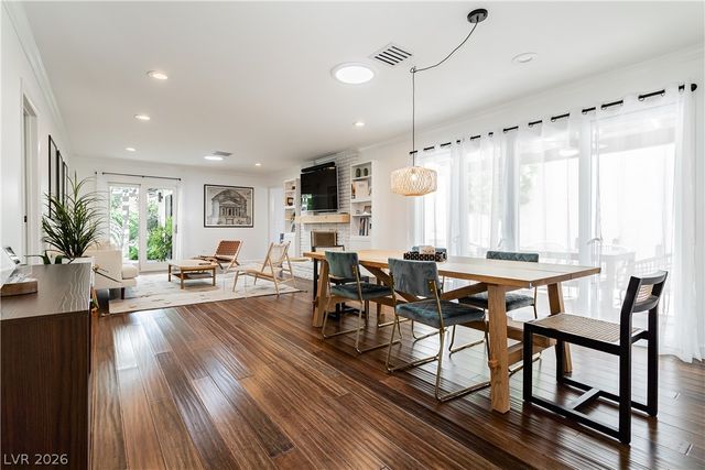 2117 Plaza Del Padre, Las Vegas, NV 89102