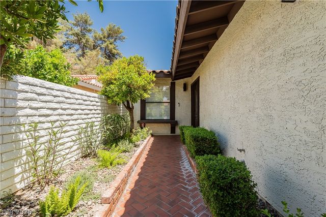 2117 Plaza Del Padre, Las Vegas, NV 89102