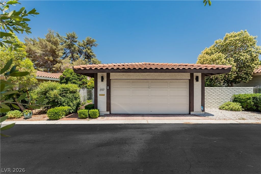 2117 Plaza Del Padre, Las Vegas, NV 89102