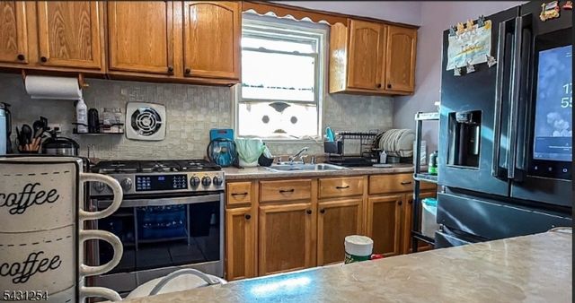 555 Jackson Ave, Rahway City, NJ 07065