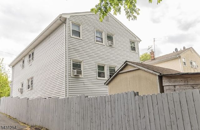 555 Jackson Ave, Rahway City, NJ 07065
