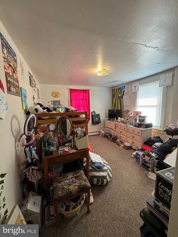 130-132 E STATE ST, Quarryville, PA 17566