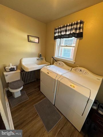 130-132 E STATE ST, Quarryville, PA 17566