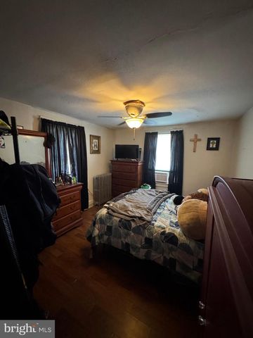 130-132 E STATE ST, Quarryville, PA 17566