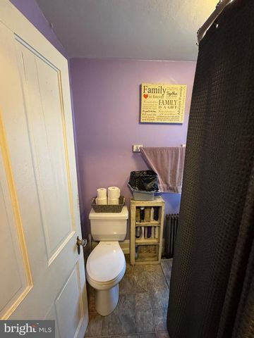 130-132 E STATE ST, Quarryville, PA 17566