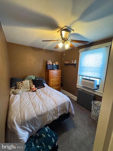 130-132 E STATE ST, Quarryville, PA 17566