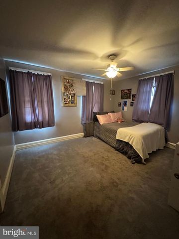130-132 E STATE ST, Quarryville, PA 17566