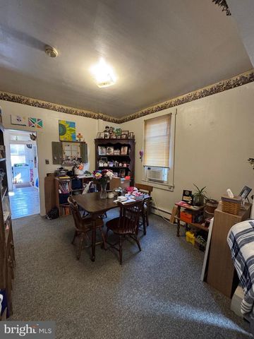 130-132 E STATE ST, Quarryville, PA 17566