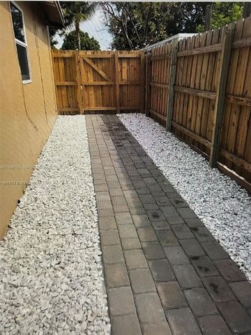 320 Ipswich St 320, Boca Raton, FL 33487