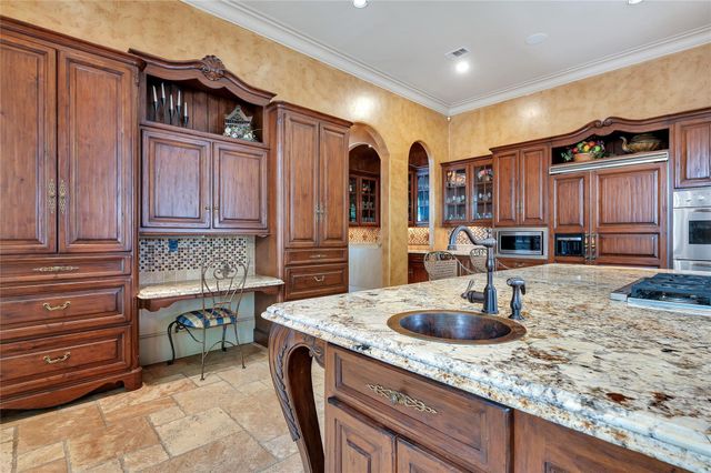 5530 Tilbury Drive, Houston, TX 77056