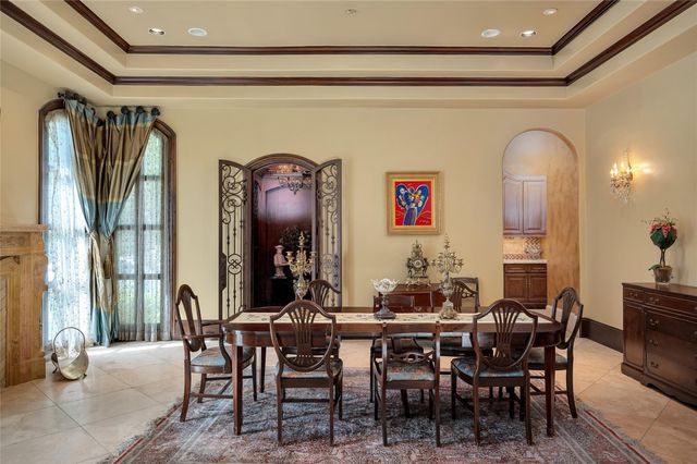 5530 Tilbury Drive, Houston, TX 77056