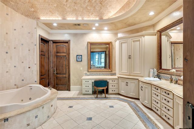 5530 Tilbury Drive, Houston, TX 77056