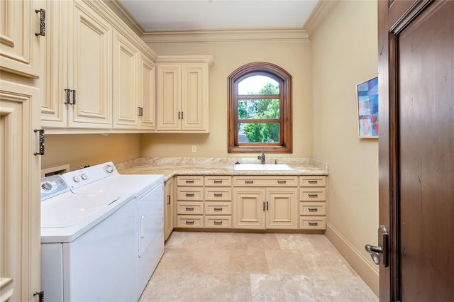 5530 Tilbury Drive, Houston, TX 77056