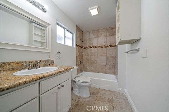 420 Cerritos Avenue, Long Beach, CA 90802