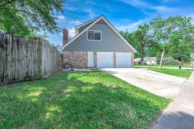 9014 Landwood Drive, Houston, TX 77040