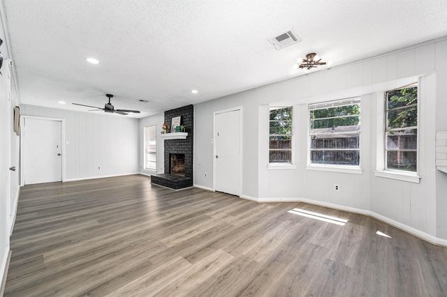 9014 Landwood Drive, Houston, TX 77040