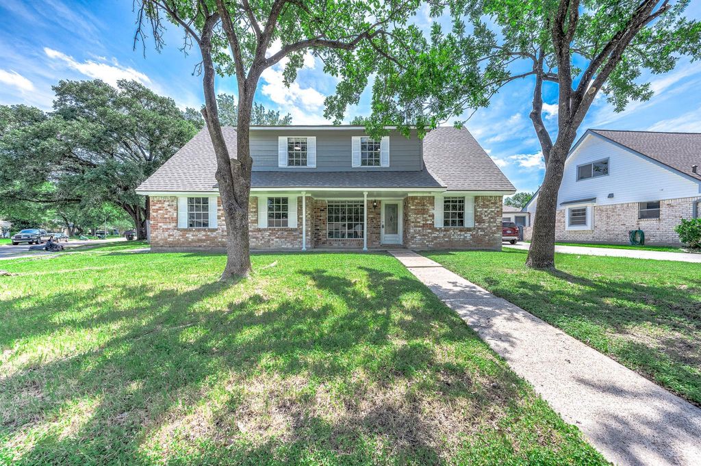 9014 Landwood Drive, Houston, TX 77040