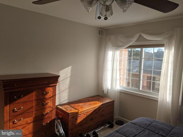 635 Waterloo Rd Apt 231, Warrenton, VA 20186