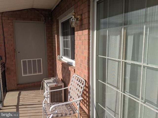 635 Waterloo Rd Apt 231, Warrenton, VA 20186