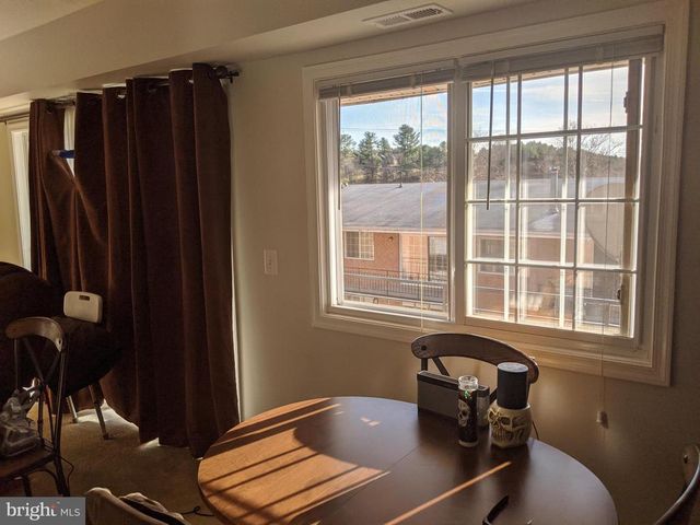 635 Waterloo Rd Apt 231, Warrenton, VA 20186